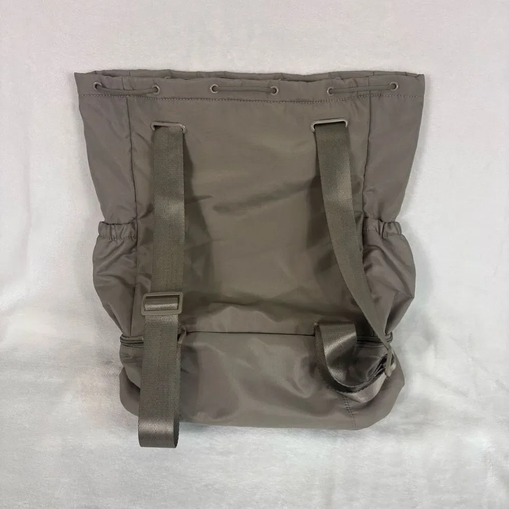 Beyond Yoga Grey Drawstring Top Tote Backpack Bag‎ Medium